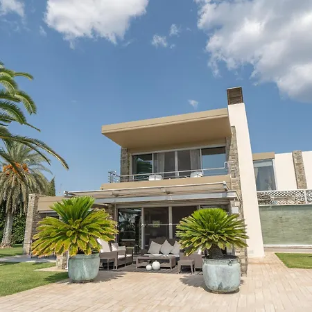 فيلة Empyrean Kalyves Polygyrou