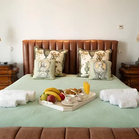 Empyrean فيلة Kalyves Polygyrou