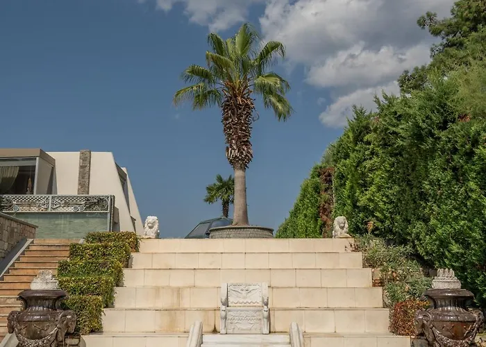 Empyrean Villa *